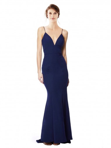 Online Azul Marino Sirena Tirantes espagueti Cuello en V Cuello Alto Crepé Elástico Largo Formales Vestidos de dama de honor / Vestidos de fiesta