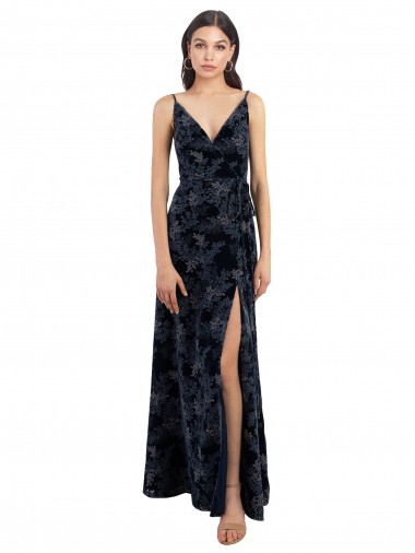 Online Azul marina oscuro línea A Cuello en V Terciopelo floral Terciopelo Elástico Largo Vestidos de dama de honor