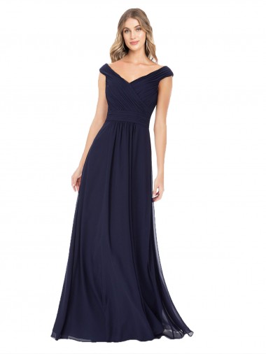 Online Azul marina oscuro línea A Hombros Descubiertos Gasa Largo Vestidos de dama de honor