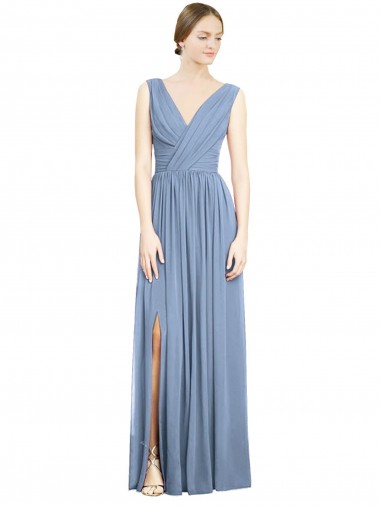 Online Azul polvoriento línea A Cuello en V Gasa Largo Vestidos de dama de honor