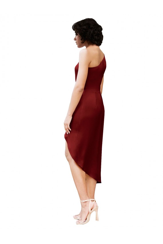 Online Borgoña Cubierta Un Hombre Midi Satén elástico Corto Formales Vestidos de dama de honor / Vestidos de fiesta / Vestidos de cóctel