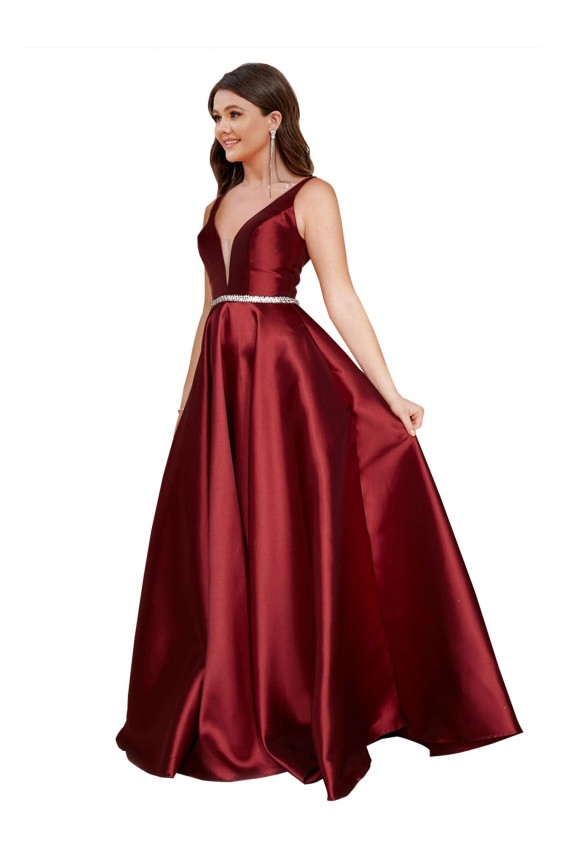Online Borgoña línea A Cuello en V Satén Largo Formales Vestidos de dama de honor / Vestidos de fiesta