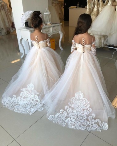 Online Marfil Cuello de Corazón Cola capilla Tul Encaje Largo vestidos de niña de las flores