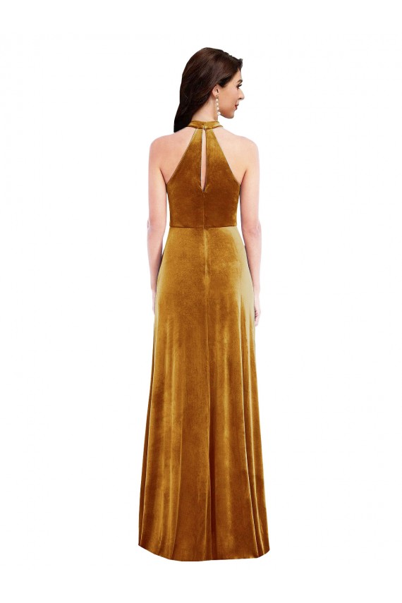 Online Oro Trompeta Halter Cuello Alto Terciopelo Elástico Largo Vestidos de dama de honor / Vestidos de fiesta