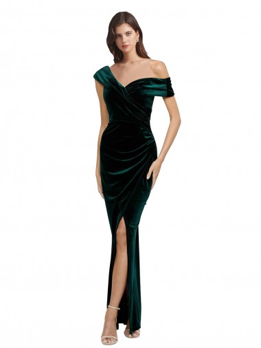 Online Verde oscuro Cubierta Hombros Descubiertos Terciopelo Elástico Largo Asimétrico Formales Vestidos de dama de honor / Vestidos de fiesta